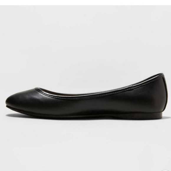 Universal Thread - Picture 2 of 3